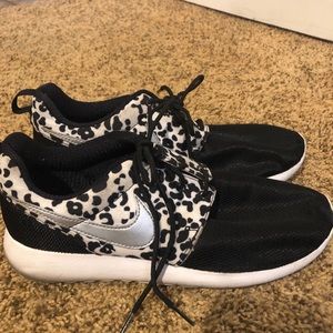 Customized Nike Roches